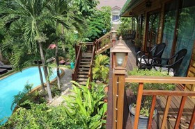 Liam's Suan Dok Mai