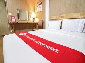 Little Guesthouse Hotel