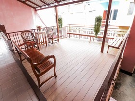 Little Guesthouse Hotel