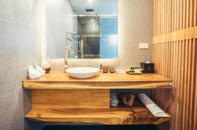M5 Hotel