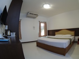 Maerim Whale Park Resort