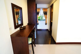Manee Cool Mueang