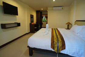 Manee Cool Mueang