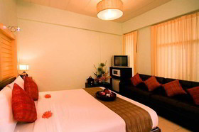 Maninarakorn Hotel