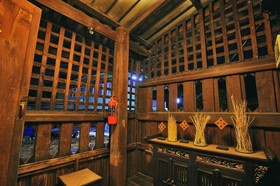 Manon Hostel