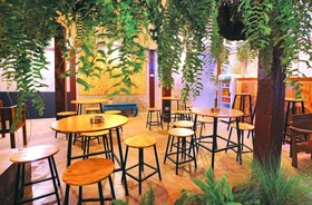 Manon Hostel
