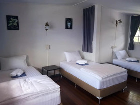 Maya Bed And Food Hostel