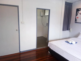 Maya Bed And Food Hostel