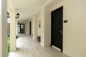 Merchant Villa