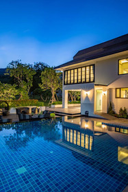 Merchant Villa