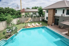 Moin Skyline Poolside Villa Chiangmai