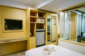 Moon Dragon Hotel