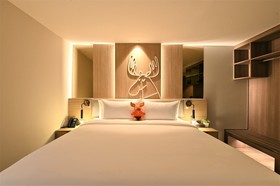 Moose Hotel Nimman