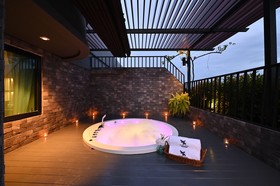 Moose Hotel Nimman