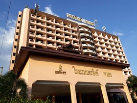 La Mai Hotel