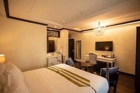 Nanta Glam CM Hotel & Residences