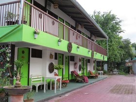 Naruncha Green House