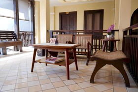Na Thapae Hotel