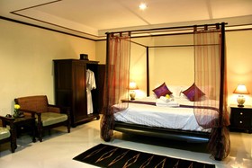 Na Thapae Hotel