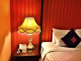 Na Thapae Hotel