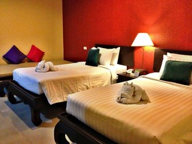Na Thapae Hotel