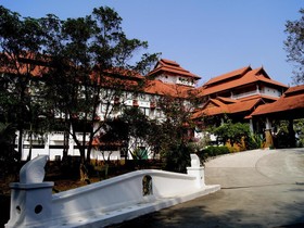 Life Up Resort & Spa