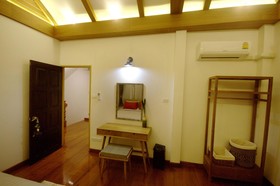 Nimman Pool Villa