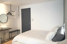 Non Num Poshtel