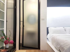 Non Num Poshtel