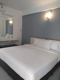 NorthLands House Hotel