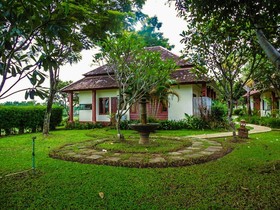 Palm Spa Village