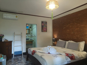 Pao Come Boutique House
