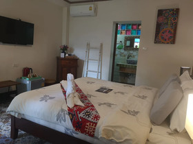 Pao Come Boutique House