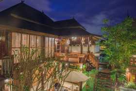 Pao Come Boutique House