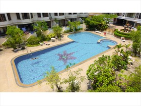 Peace Pool Boutique Hostel