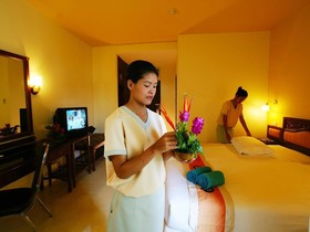 People Place Hotel 1
