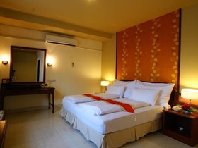 People Place Hotel 1