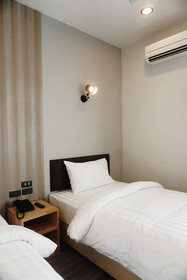 Peppery Hills Hotel