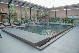 Peppery Hills Hotel