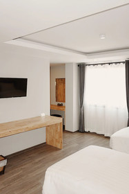 Peppery Hills Hotel