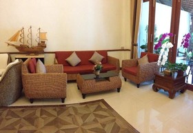 Phoothawee House