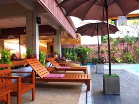 Phusiri Place