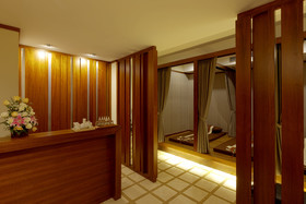 ASIA HOTELS GROUP POONPETCH CHIANG MAI