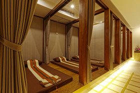 ASIA HOTELS GROUP POONPETCH CHIANG MAI