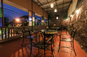 Porwa House