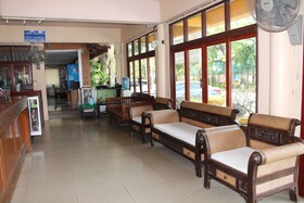 Premium The Family Hotel by Oyo