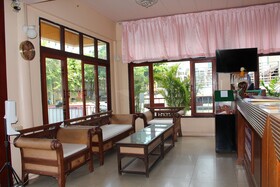Premium The Family Hotel by Oyo
