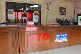 Premium The Family Hotel by Oyo