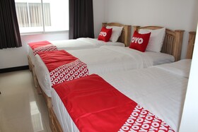 Premium The Family Hotel by Oyo