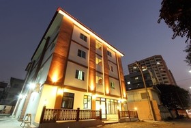 Puwanon Place